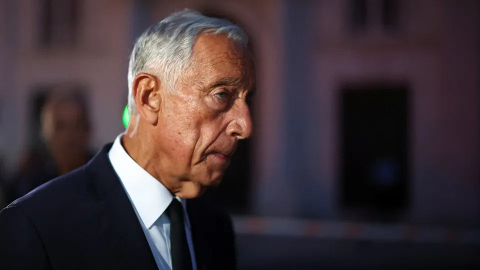 Marcelo laments the death of the GNR soldier. "Monitors the condition of the injured"