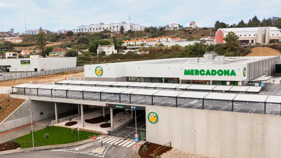 Mercadona opened another supermarket today. "Created 90 new jobs"