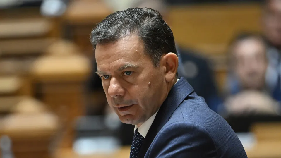 Montenegro accuses Ventura of "contaminating the debate" with the ISP discount