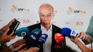 "Parties do not have leprosy": Marques Mendes proudly reflects on his political path