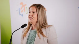 "Portuguese language owes much" to Ana Paula Tavares, says minister