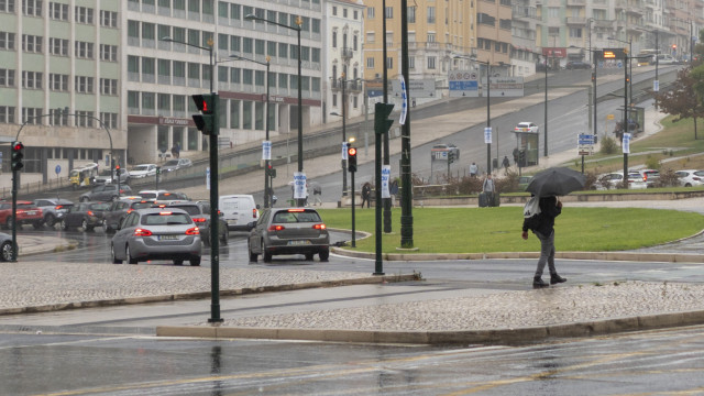Prepare the umbrella! Find out how the weather will be tomorrow.