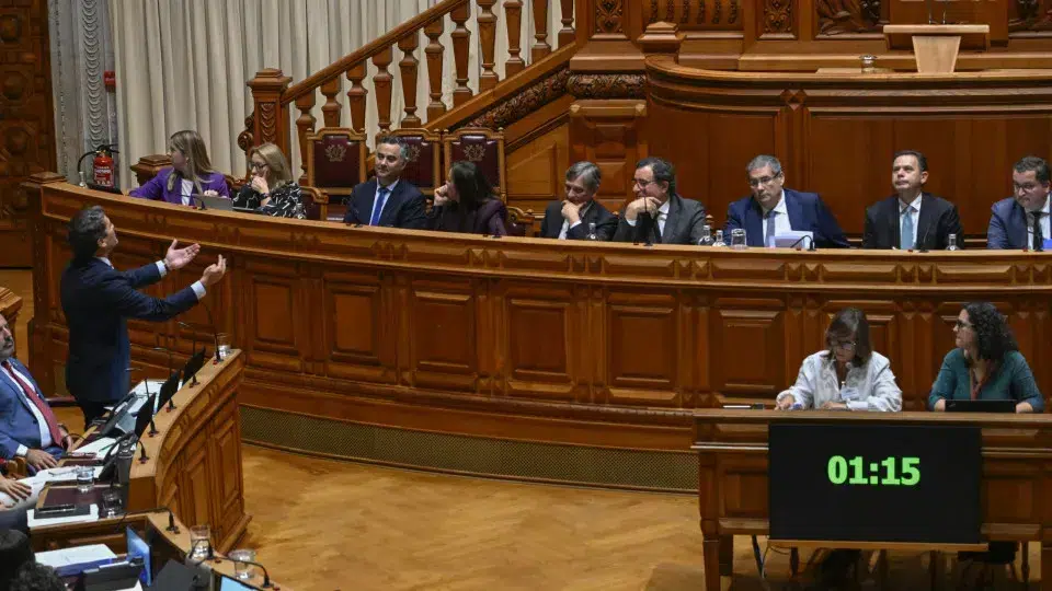 PS and IL ask for details on Defense investment