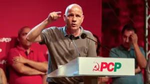 Raimundo accuses PS of giving "slack" to Chega through abstention in the Budget