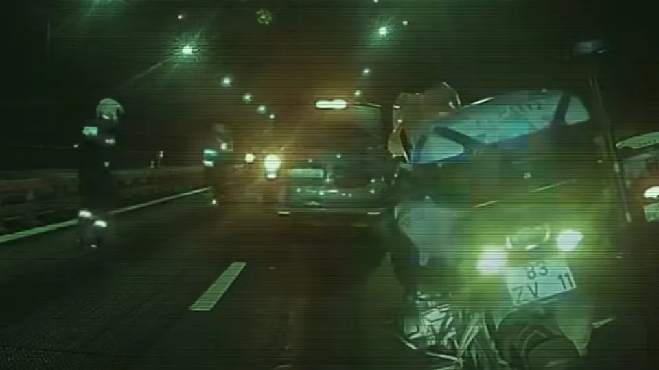 See the moment when the PSP intercepts suspects of thefts in jewelry stores