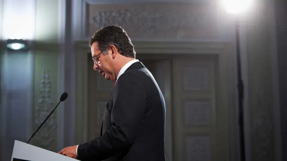 Seguro says saving the SNS is the "priority of priorities"