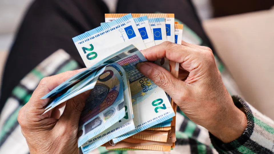 Social Security will conduct an "in-depth study" on unified pensions.