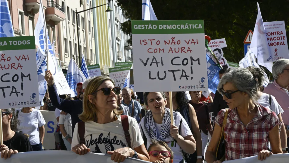Teachers demand "real salary increase" without loss of purchasing power