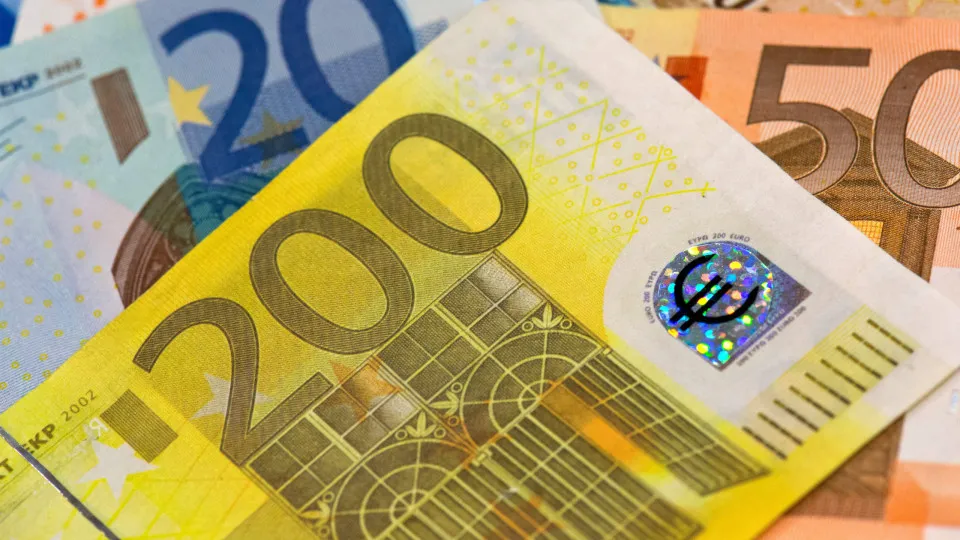 The state records a surplus of 6,304.1 million by September.