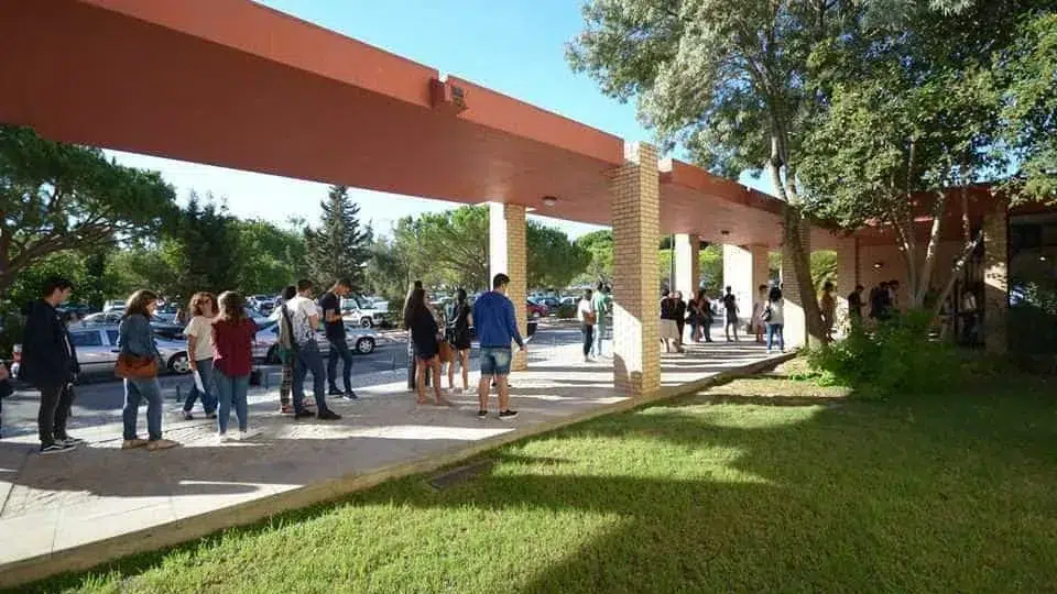 Three candidates are running for the position of rector of the University of Algarve.