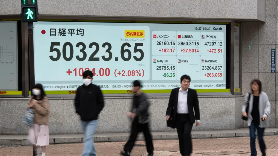 Tokyo Stock Exchange closes above 50,000 points for the first time.