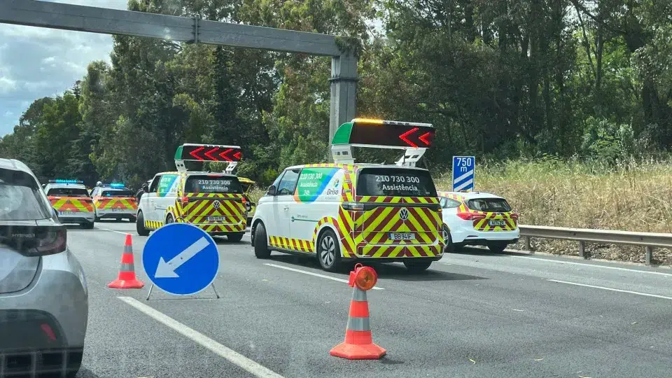 Traffic on the A5 in the direction Cascais-Lisbon reopened after accident