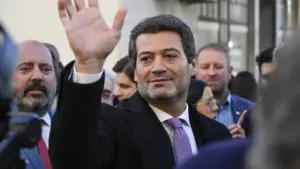 Ventura hopes that the PS's abstention does not limit negotiations with Chega