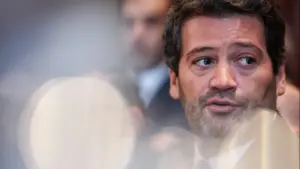 Ventura welcomes the enactment and insists there is an agreement to limit social support