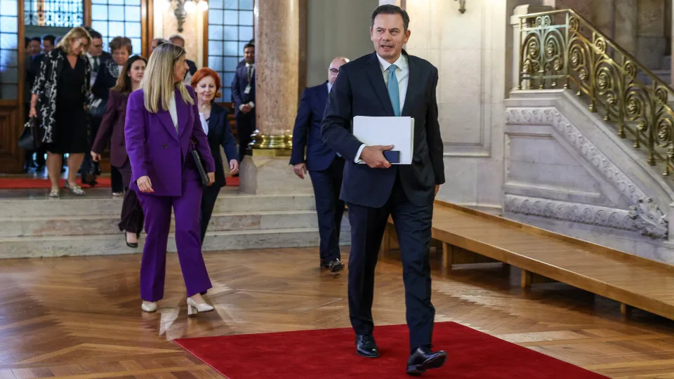 Viabilization only makes parties "responsible for political stability"