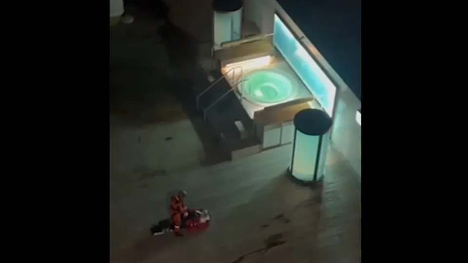 Video shows the moment a German woman is rescued from a cruise in Portugal
