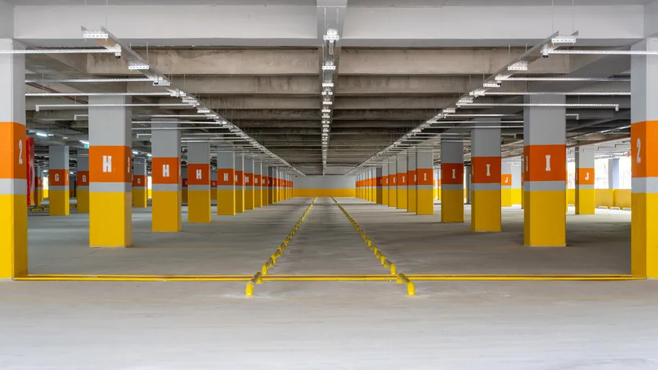 325 more parking spaces. Vila Real center with new park