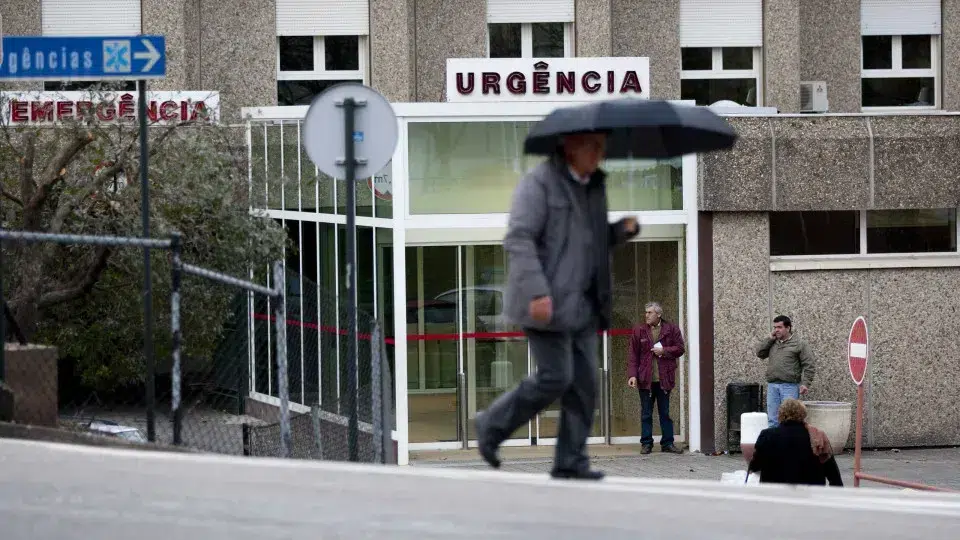 5 gynecology and obstetrics emergencies closed on Saturday and 2 on Sunday