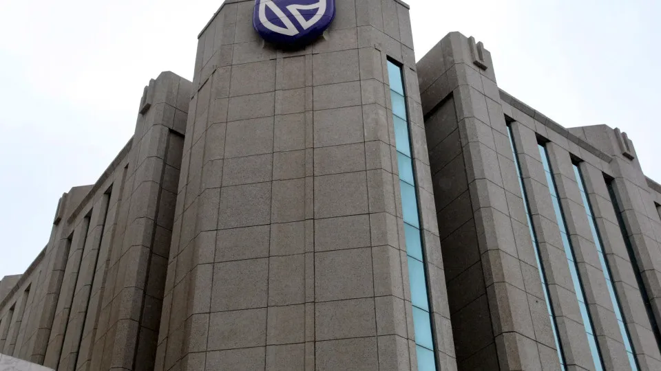 After easing, Standard Bank sees Angola growing 2.9% in 2026