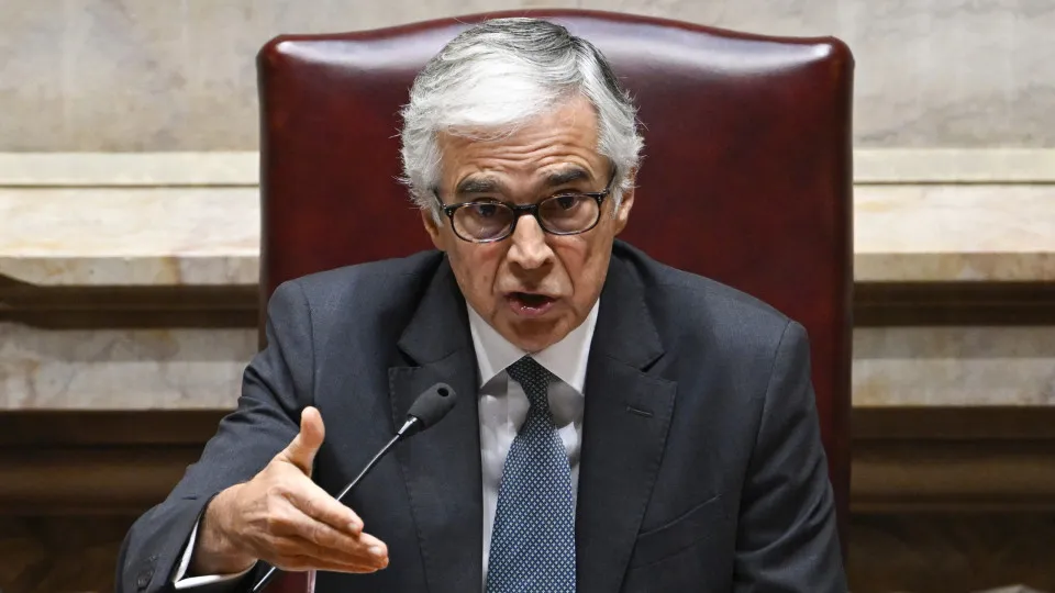 Aguiar-Branco wants to avoid a strike and calls for "maximum" dialogue and debate.