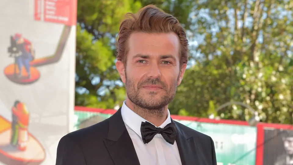 Albano Jerónimo wins Best Lead Performance award