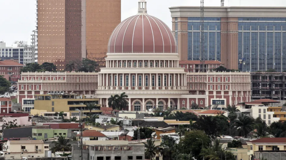 Angolan parliament approves OGE proposal with UNITA votes against