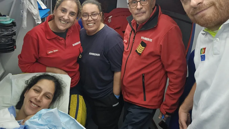 Baby born in ambulance in Mértola. "The waters broke and it had to be"