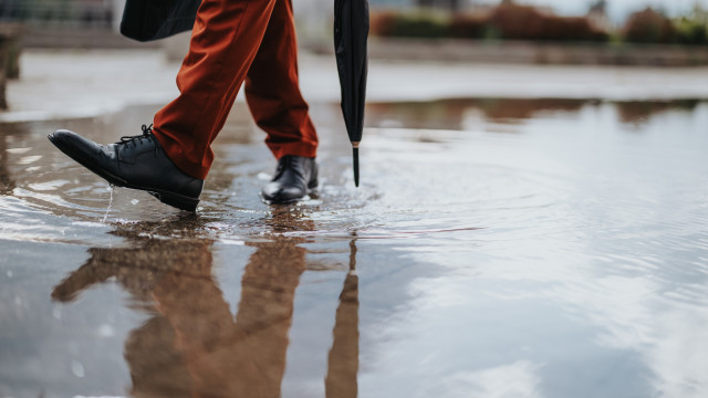 Before the storm, the calm Know what the weather will be like today