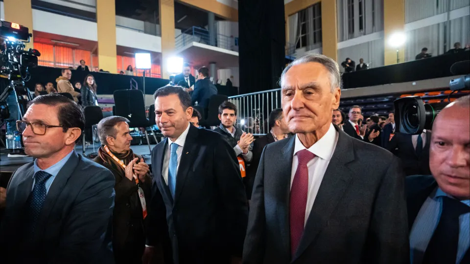 Book brings together Montenegro, Cavaco, Passos, Mendes, and Cotrim in parliament