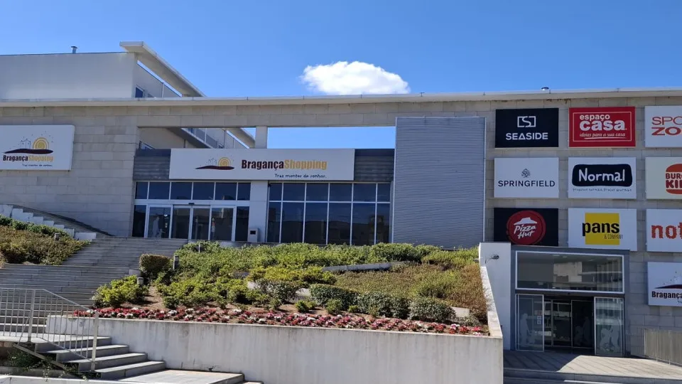 Bragança Shopping closed after fire in underground parking lot