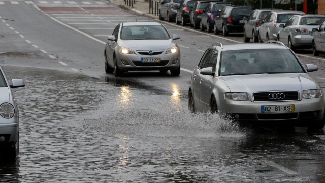 Bundle up! Rain will ease up next week, but cold weather is coming.