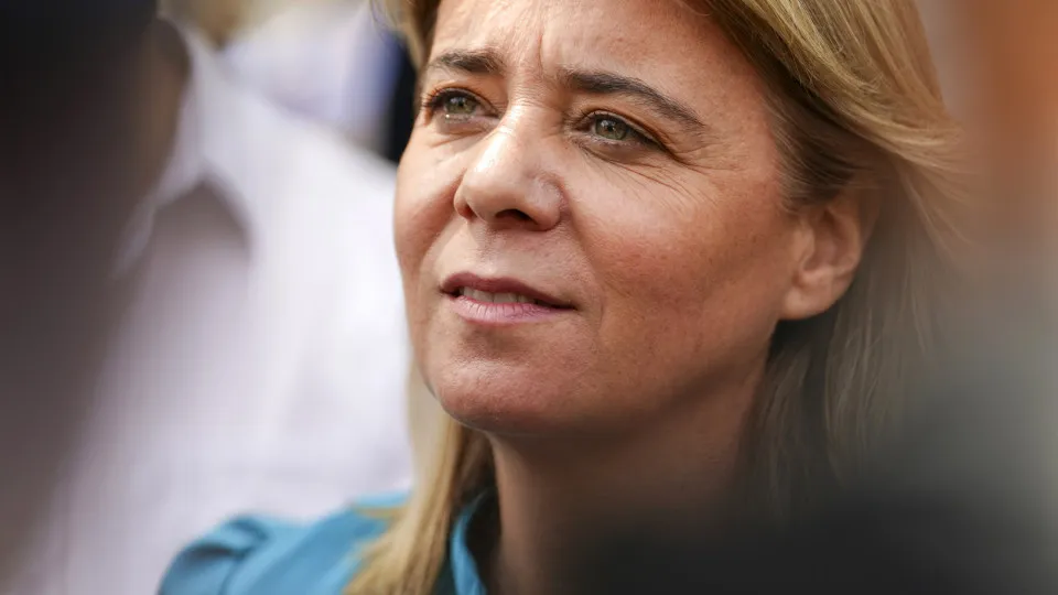 Catarina Martins promises to remember the reduction of fossil fuels