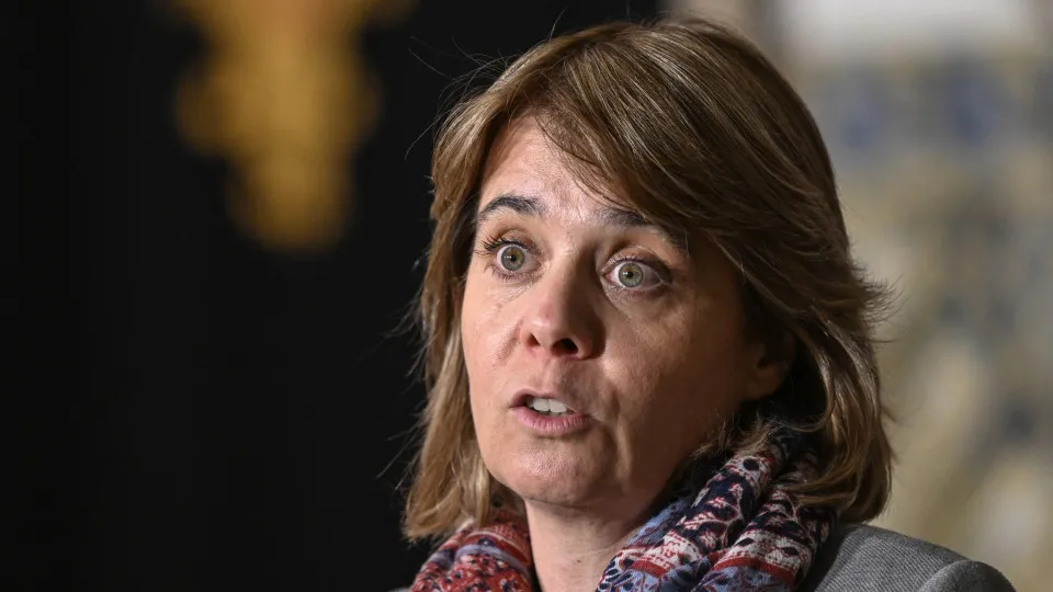 Catarina Martins shows solidarity with Albufeira victims