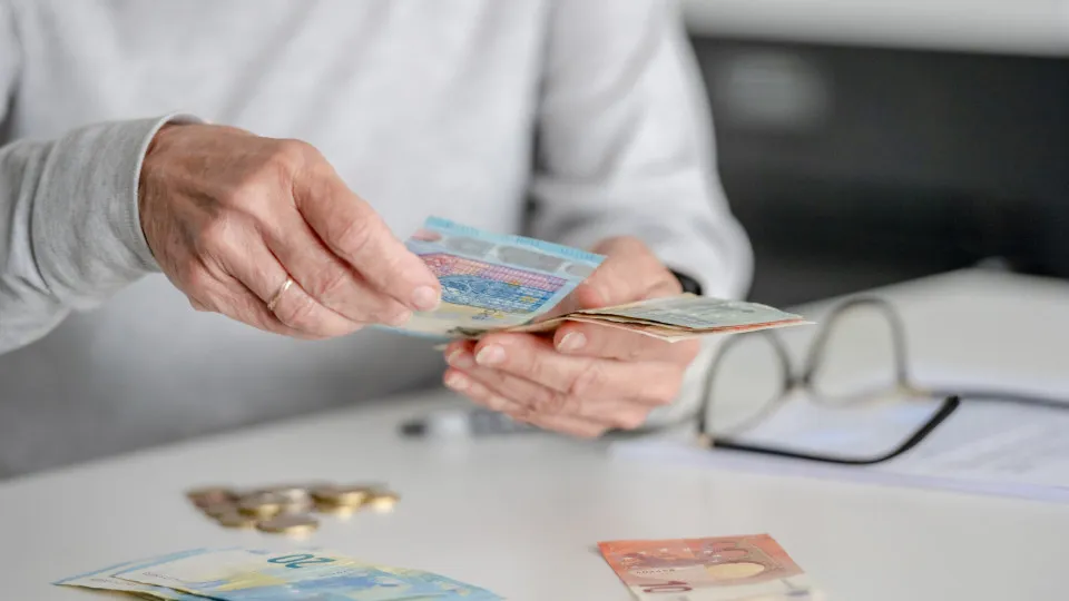 CFP: Increase in the lowest pensions should be funded by the state budget.