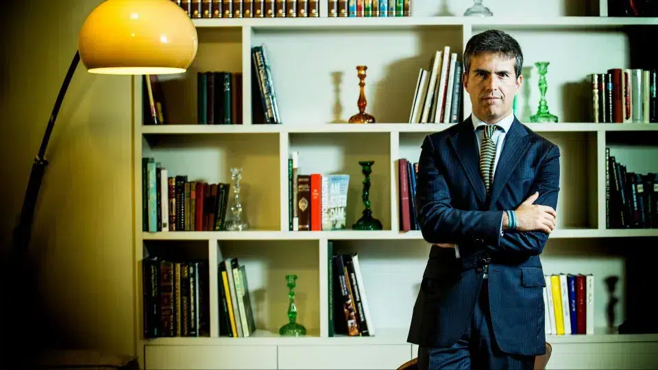 Challenge for politicians? "Make moderation 'sexy' for algorithms"