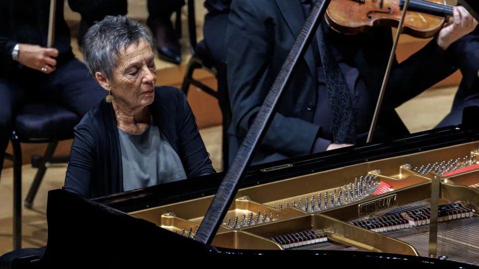 "Change." Maria João Pires says she has ended her career as a pianist.