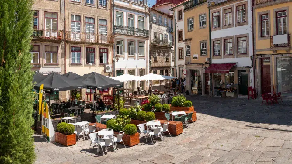 Christmas celebrations without any public tender in Viseu