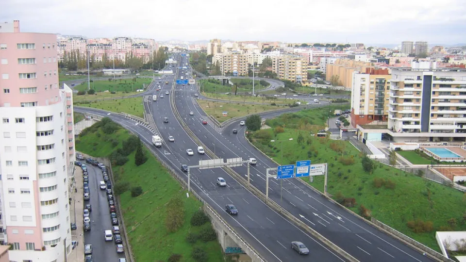 Circulation on the North-South Axis in Lisbon reestablished at 18:16