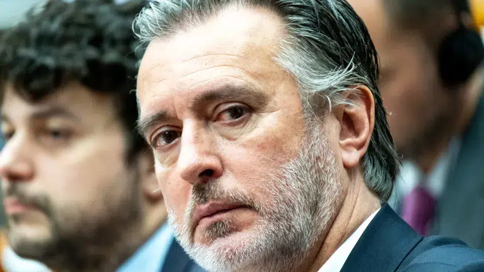 Cotrim believes that parties "can never be seen as a problem"