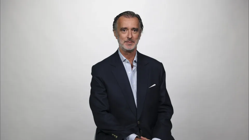 Cotrim's reforms would have "transition costs". "No one left behind"