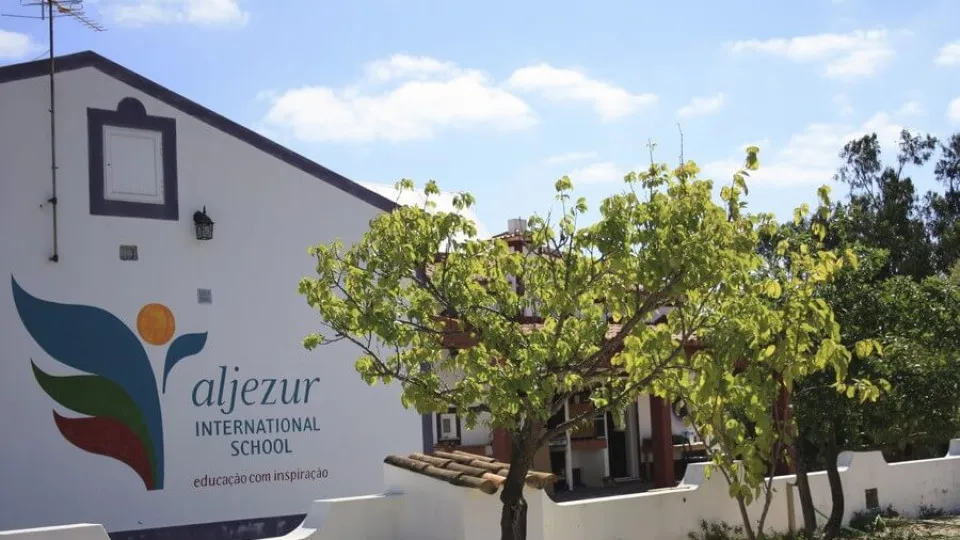 Court orders immediate reopening of the International School of Aljezur