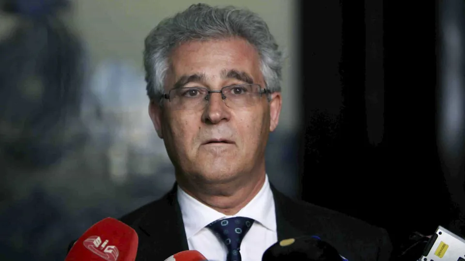 Defense challenges accusation based on SMS that Vaz das Neves claims not to have received