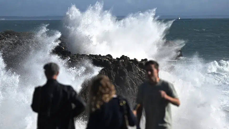 Depression Cláudia caused 4,017 incidents by 11:00 am today.