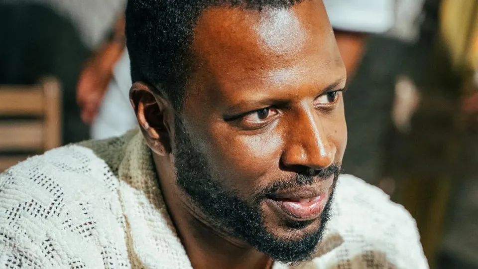 Dino D'Santiago in Paris: "A new Lisbon made of crossings of peoples"