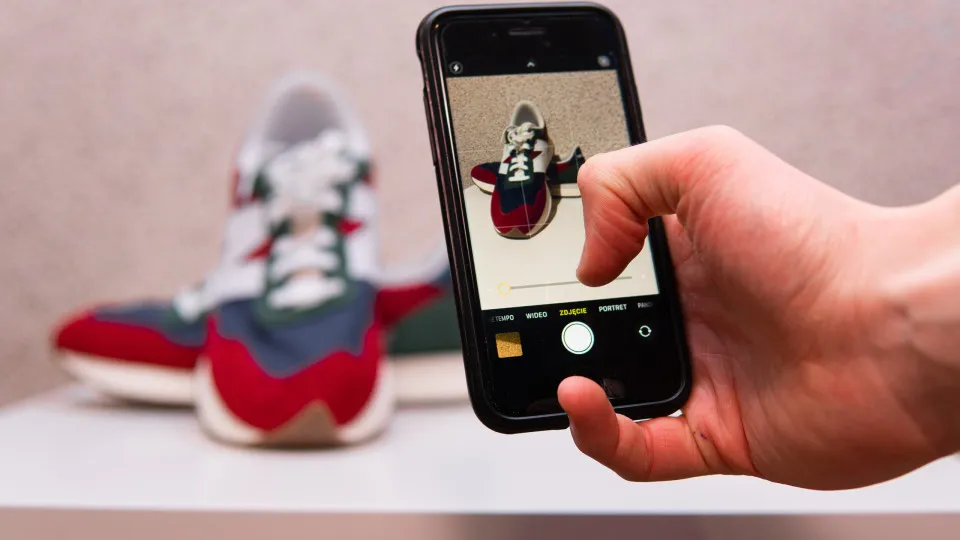 Do you use websites for selling used items? How to avoid scams with MB WAY