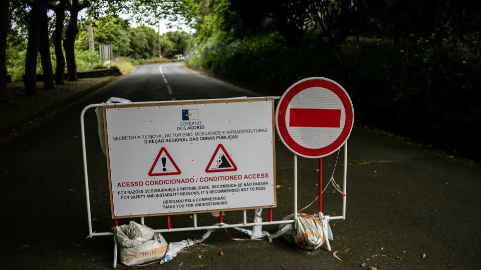 Earthquakes in the Azores. High alert level at the Santa Bárbara volcano