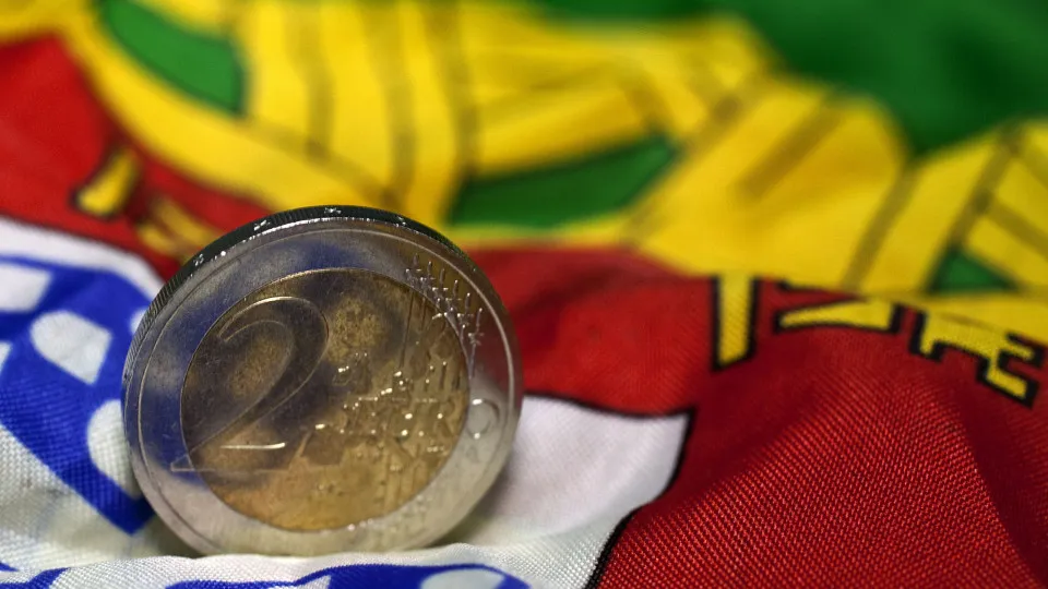 Economy may grow "above 3%" with investment in R&D