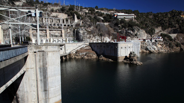 EDP will pay 335.2 million in taxes for 6 dams. Minister has already reacted.