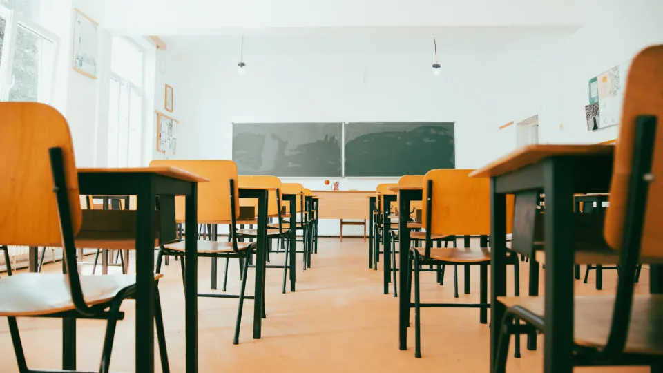 FNE criticizes Ministry for failures in determining the needs of the schools