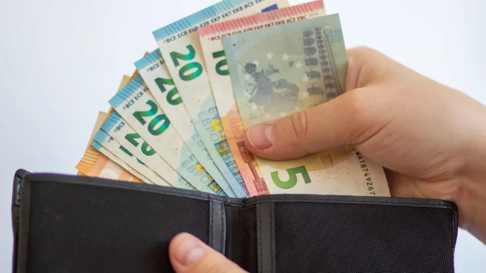 From IRS to toll exemption: 8 changes for 2026 that affect the wallet